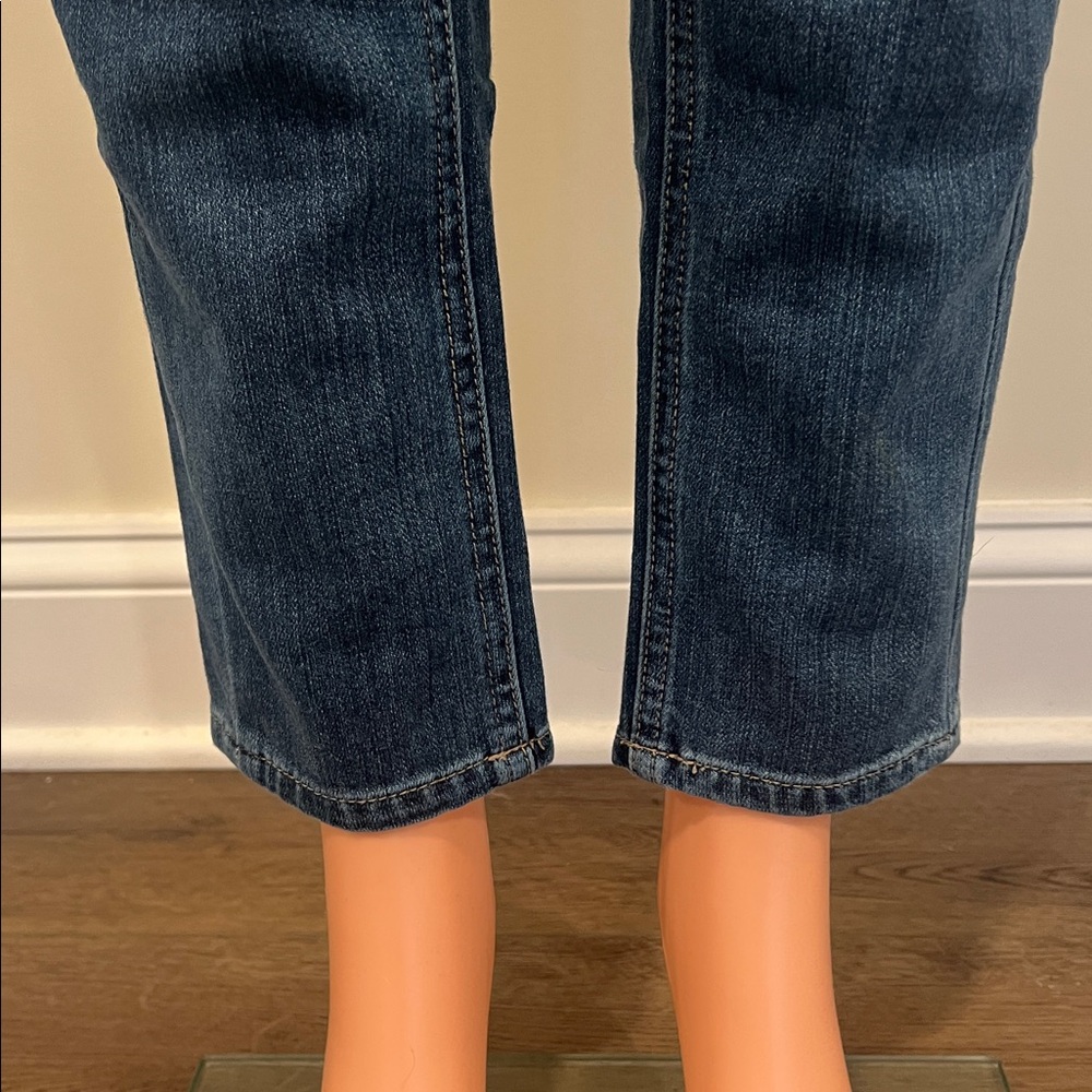White House Black Market The Girlfriend Distressed Jeans Size 4 - Picture 4 of 12